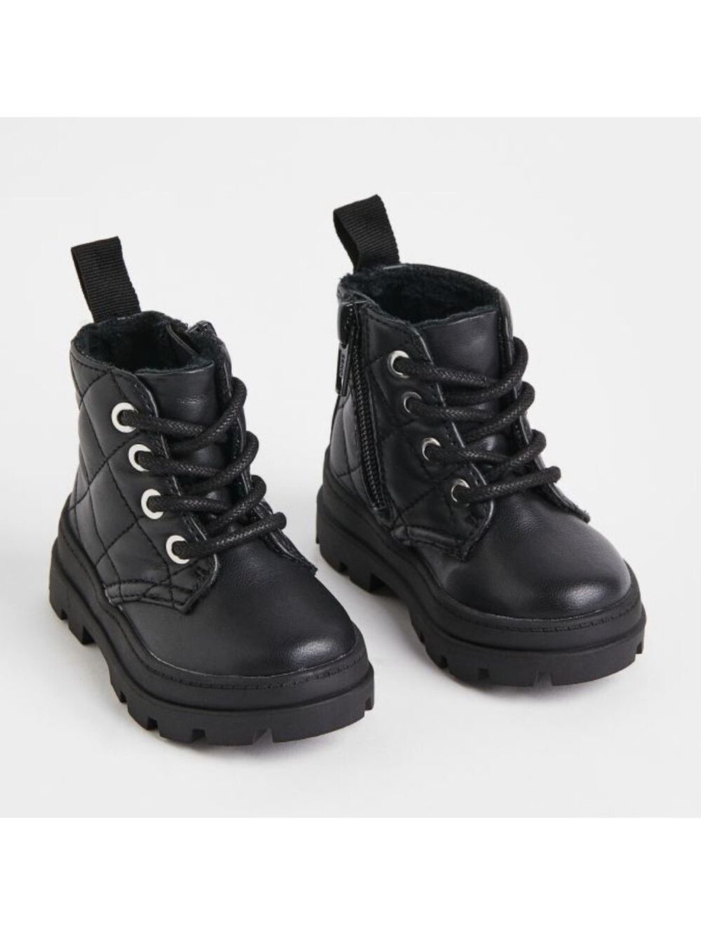 Warm-lined black Boots